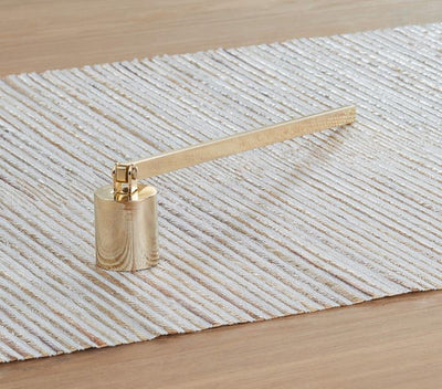 CANDLE SNUFFER